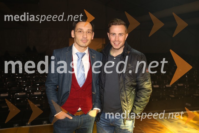  Tadej Toš, igralec, komik in TV voditelj;  Danijel Polše, organizator, HOHOHO Praznični festival 2015Tadej Toš, HOHOHO Praznični festival 2015