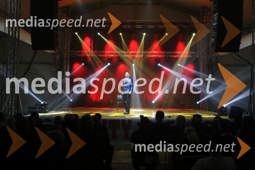  Tadej Toš, igralec, komik in TV voditeljTadej Toš, HOHOHO Praznični festival 2015