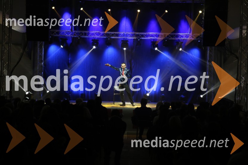  Tadej Toš, igralec, komik in TV voditeljTadej Toš, HOHOHO Praznični festival 2015