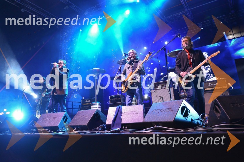  Daniel Gregorič, kitarist, Big Foot Mama;  Grega Skočir, pevec, Big Foot Mama;  Alen Steržaj, član skupine Big Foot Mama;  Zoran Čalić, član skupine Big Foot MamaBig Foot Mama, koncert