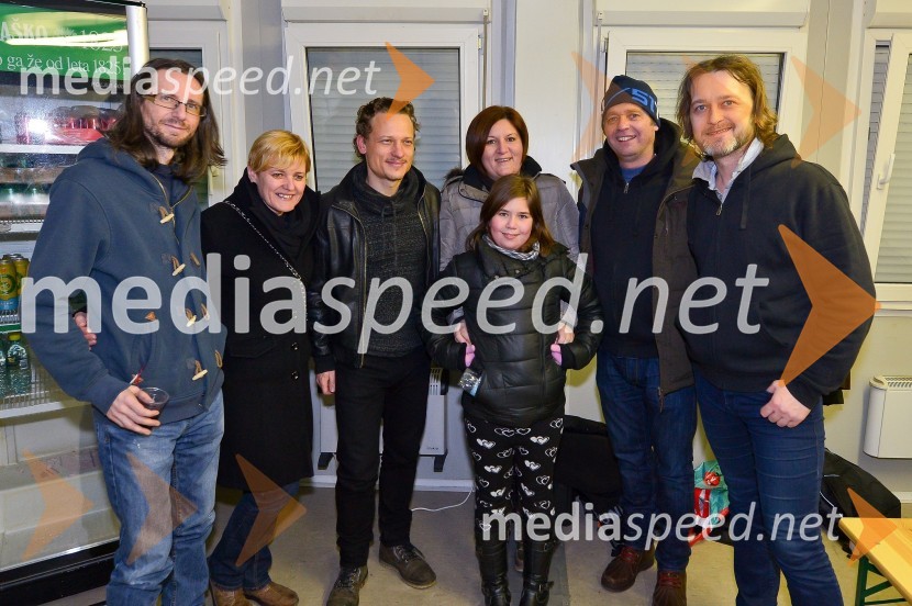  Alen Steržaj, član skupine Big Foot Mama;  ... ;  Daniel Gregorič, kitarist, Big Foot Mama;  ... ;  ... ;  ... ;  Zoran Čalić, član skupine Big Foot MamaBig Foot Mama, koncert