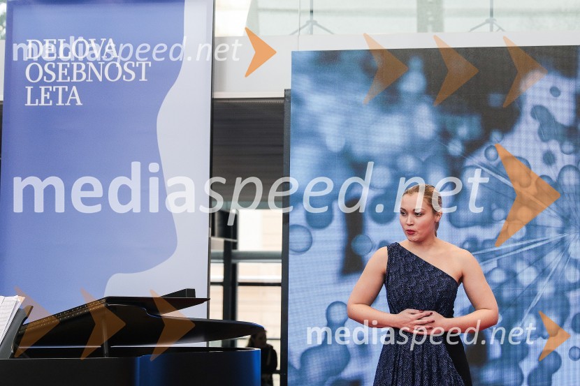  Eva Černe, pevkaDelova osebnost leta 2015 je Jure Poglajen