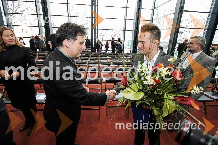  Mitja Bervar, predsednik Državnega sveta Republike Slovenije;  Jure  Poglajen, zobozdravnikDelova osebnost leta 2015 je Jure Poglajen