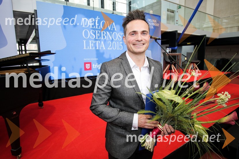  Jure  Poglajen, zobozdravnikDelova osebnost leta 2015 je Jure Poglajen