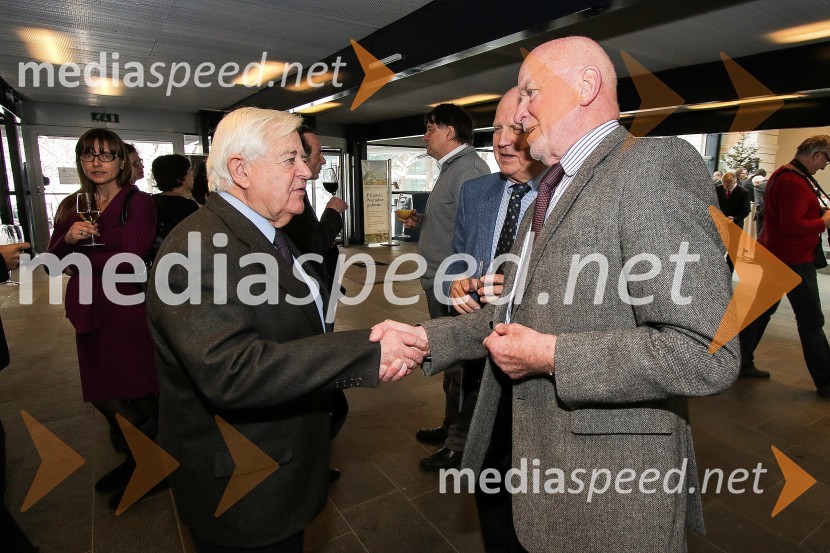  Milan Kučan, nekdanji predsednik Republike Slovenije;  Janez  Koncijančič;  Joco  Žnidaršič, nekdanji Delov urednik fotografijeDelova osebnost leta 2015 je Jure Poglajen