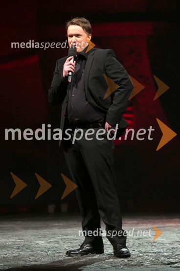  Uroš Kuzman, stand up komikBorut Pahor gost oddaje Na žaru