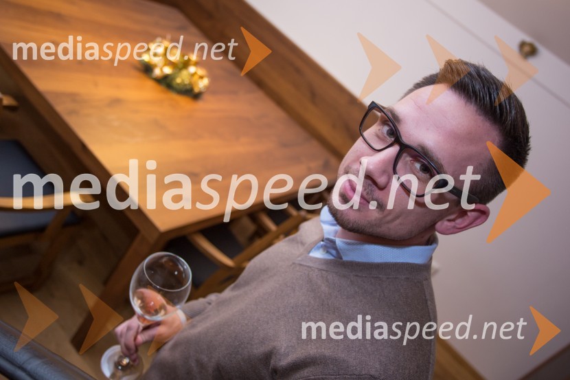  Alen Gomolj, grafični oblikovale, Studio - AMediaspeed 14. rojstni dan in ponovoletno druženje