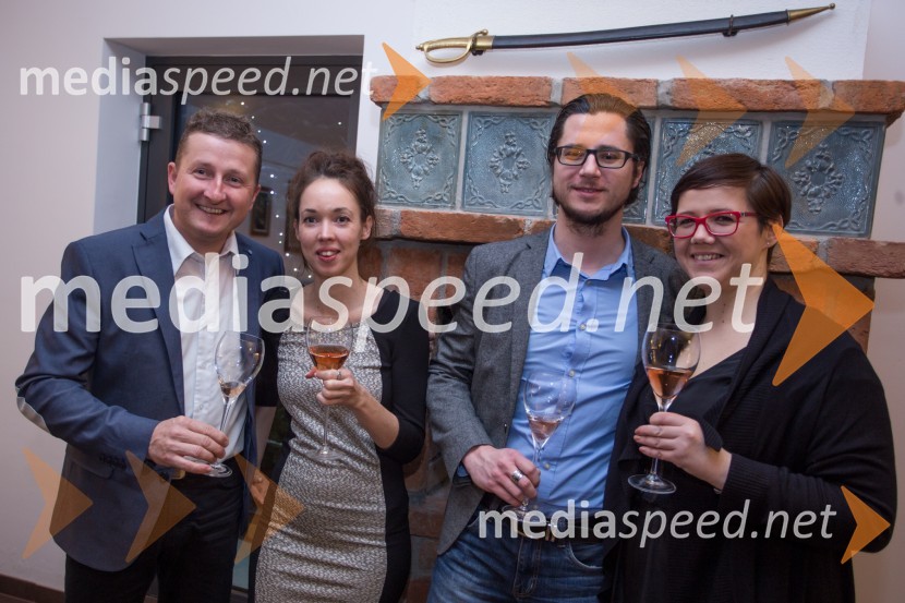  Danilo Steyer,  Steyer Vina;  Andreja Breznik, Mediaspeed;  Aljaž Mejal, radijski moderator;  Katja Boh, izvršna direktorica MediaspeedMediaspeed 14. rojstni dan in ponovoletno druženje