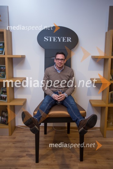  Alen Gomolj, grafični oblikovalec, Studio - AMediaspeed 14. rojstni dan in ponovoletno druženje