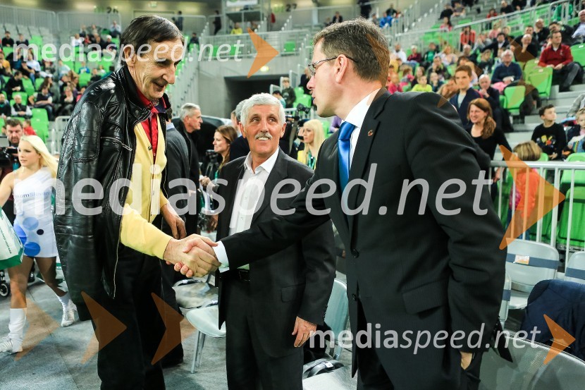  Aljoša Žorga, nekdanji slovenski košarkar;  ... ;  Jani  Möderndorfer, politik in  predsednik Košarkarskega kluba Union Olimpija70 let košarkarskega kluba Olimpija