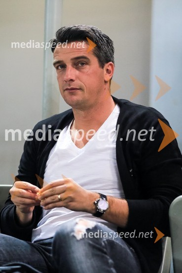  Milenko Ačimović, nekdanji nogometaš70 let košarkarskega kluba Olimpija