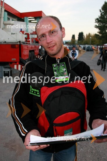 Primož Bajec, športni novinar Vala 202SPEEDWAY GRAND PRIX, VN Slovenije 2007, dirka