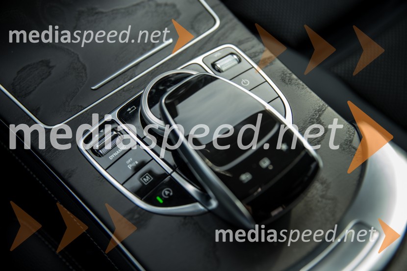 Mercedes-Benz GLC 220d 4Matic, touchpad za rokovnje na zaslonuMercedes-Benz GLC 220d 4Matic, mediaspeed test