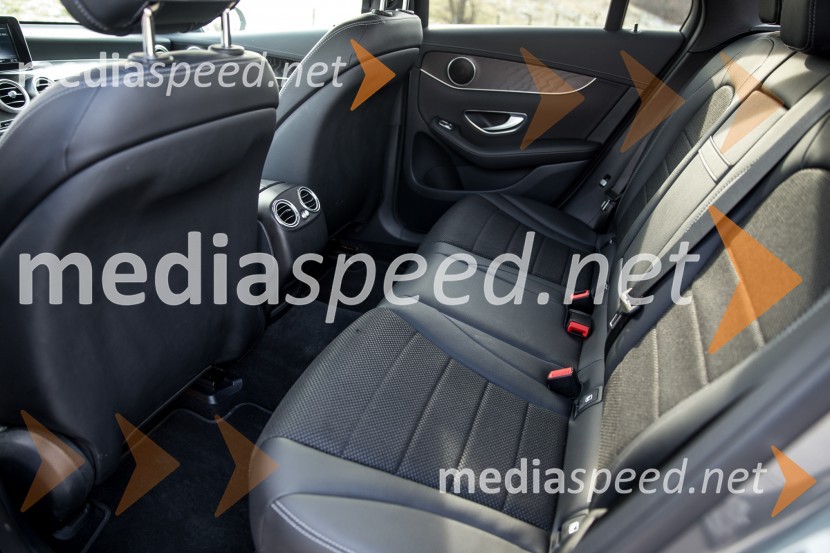 Mercedes-Benz GLC 220d 4Matic, prostorna zadnja klopMercedes-Benz GLC 220d 4Matic, mediaspeed test