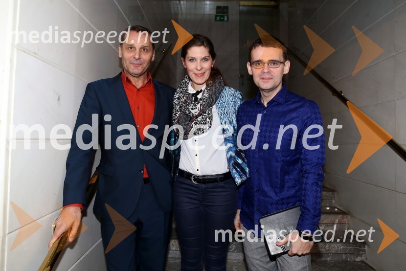  Danilo Rošker, direktor SNG Maribor;  Petra Skok, novinarka;  Alan Kavčič, predstavnik za odnose z javnostmi SNG MariborRazlogi za srečo, premiera predstave