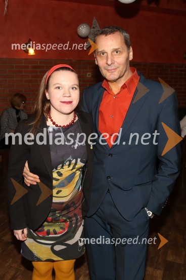  Mateja Kokol, režiserka;  Danilo Rošker, direktor SNG MariborRazlogi za srečo, premiera predstave