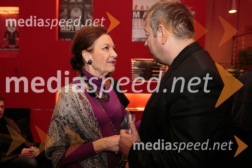  Elza Budau, slovenska besedilopiska, pesnica in pisateljica;  Robert Waltl, direktor, Mini teaterPijem, ker sem pač žejna, premiera monokomedije