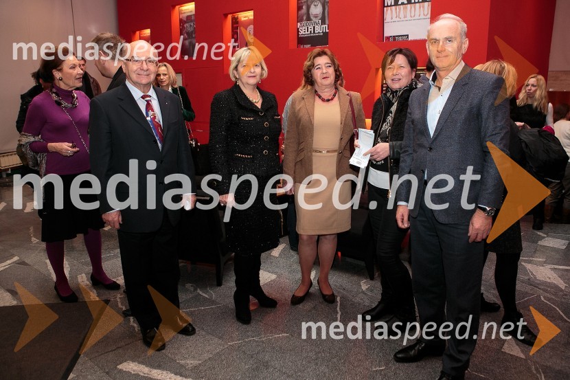  Mitja Rotovnik, nekdanji direktor Cankarjevega doma;  Darja Bavdaž Kuret, državna sekretarka na zunanjem ministrstvu;  Irena Mermal;  ... ;  Jože  Mermal, predsednik uprave BTC-jaPijem, ker sem pač žejna, premiera monokomedije