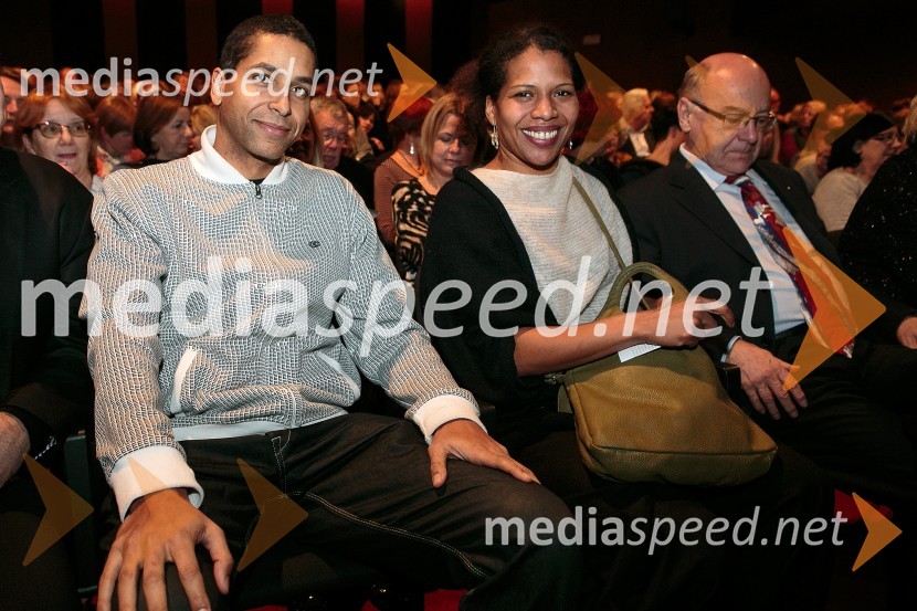  Joseph Nzobandora - Jose, raper, Murat & Jose;  Maša Kagao Knez, koreografinjaPijem, ker sem pač žejna, premiera monokomedije