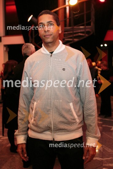  Joseph Nzobandora - Jose, raper, Murat & JosePijem, ker sem pač žejna, premiera monokomedije