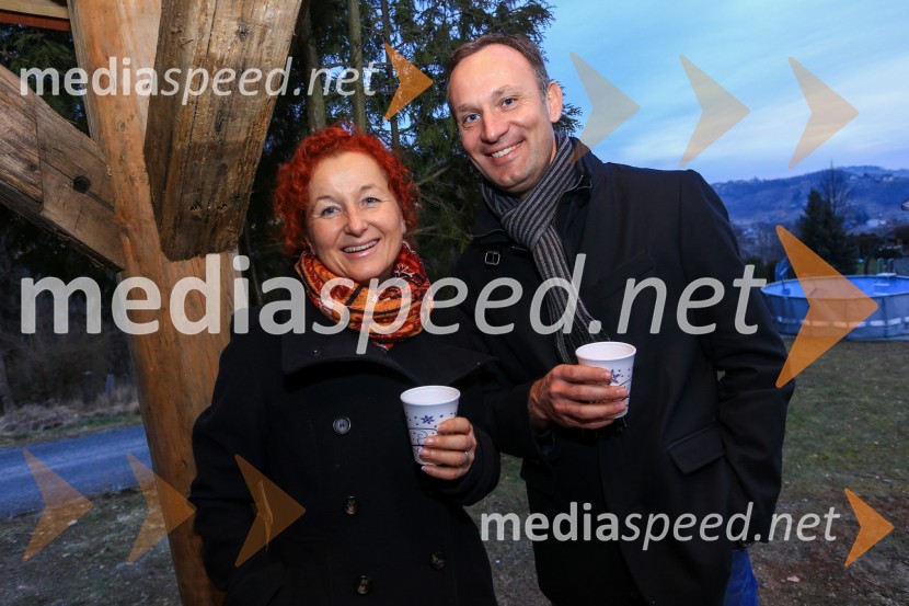  Polona Movrin; doc. dr.  Igor Movrin, travmatolog14. srečanje prijateljev hiše vin Doppler