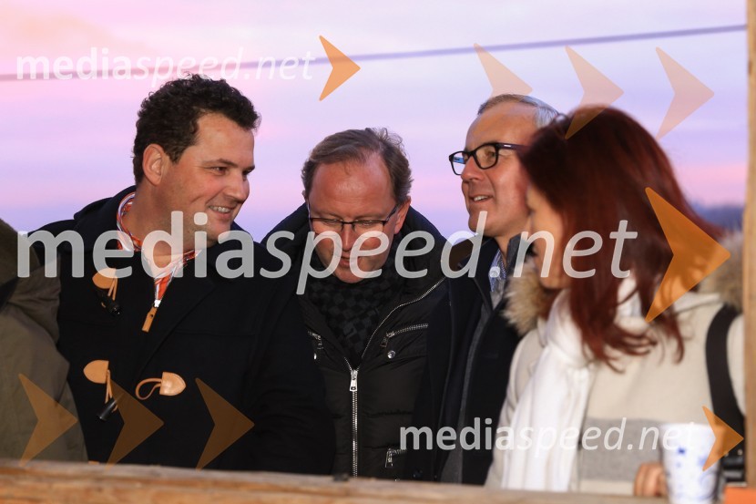  Damijan Koletnik, pomočnik direktorja Nigrada;  Andrej Malgaj, lastnik in direktor podjetja Avtohiša Malgaj;  Gregor  Vidmar , solastnik in direktor ETIS d.o.o.;  Karmen  Vidmar, pooblaščenka Zveze lions klubov Slovenije za Plakat miru14. srečanje prijateljev hiše vin Doppler