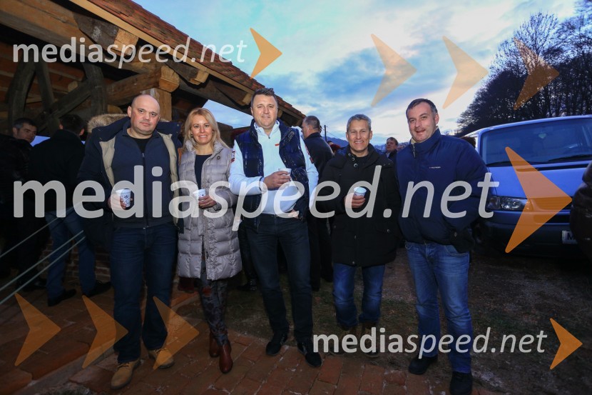  Andrej  Hriberšek;  Katja Hriberšek;  Darko  Konečnik;  Gregor  Bučar;  Gorazd  Novak, Designstudio14. srečanje prijateljev hiše vin Doppler