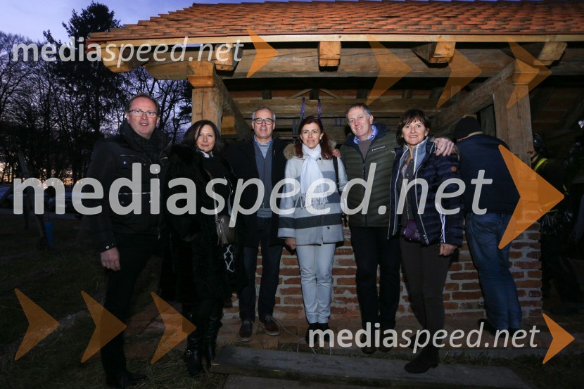  Andrej Malgaj, lastnik in direktor podjetja Avtohiša Malgaj;  Blanka Malgaj;  Gregor  Vidmar , solastnik in direktor ETIS d.o.o.;  Karmen  Vidmar, pooblaščenka Zveze lions klubov Slovenije za Plakat miru;  Peter Malalan, Draguljarna Malalan;  Karmen Malalan, Draguljarna Malalan14. srečanje prijateljev hiše vin Doppler