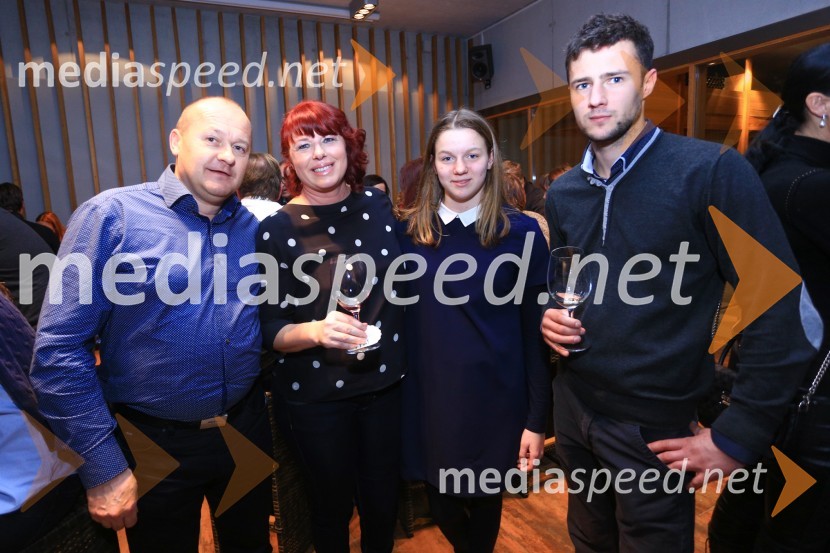  Zlatko Korpar, Štajerlestrade;  Mihaela  Kopše, Hiša vin Doppler;  Lana Kopše;  Aleš Slana,  nogometaš Vinske reprezentance Slovenije 14. srečanje prijateljev hiše vin Doppler