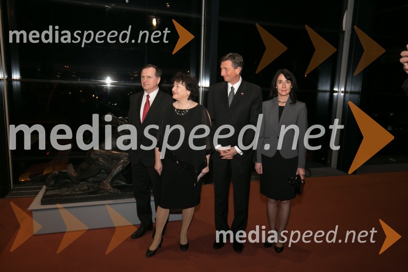  Ivan Bizjak; mag. Julijana Bizjak Mlakar, ministrica za kulturo;  Borut Pahor, predsednik Republike Slovenije;  Tanja Pečar, odvetnicaOdprtje prenovljene Narodne galerije