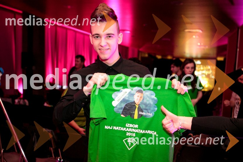  Stašo Frlež, zmagovalec na izboru Naj slovenski natakar/natakarica 20151. modna revija Okusi modo