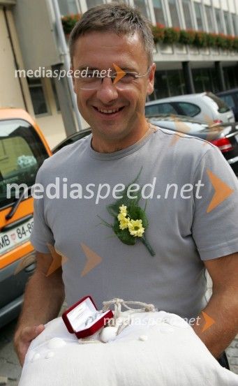 Jani Mlakar, direktor Term DobrnaAnita Valher in Tomaž Mlakar - poroka