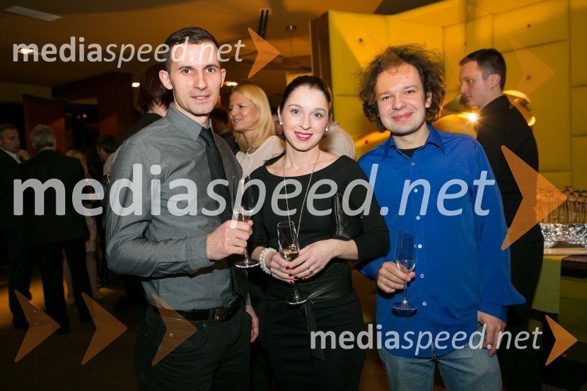  Aleš Poznič, Med.Over.Net;   Vojka Peer, Med.Over.Net;  Tine Dolžan, Med.Over NetZdravstveni portal Med.Over.Net deluje že 15 let