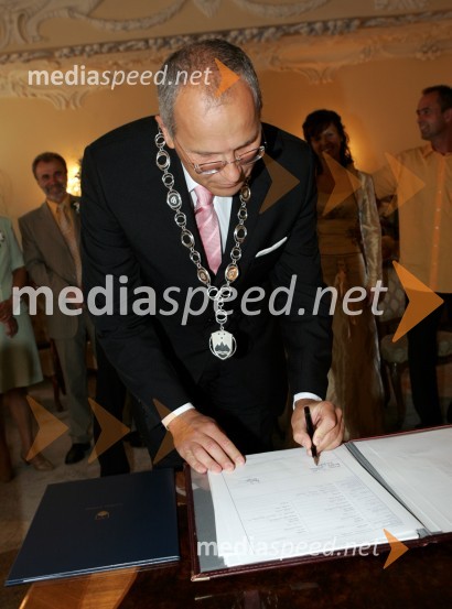 Boris Sovič, mariborski župan v letih 1998-2006Anita Valher in Tomaž Mlakar - poroka