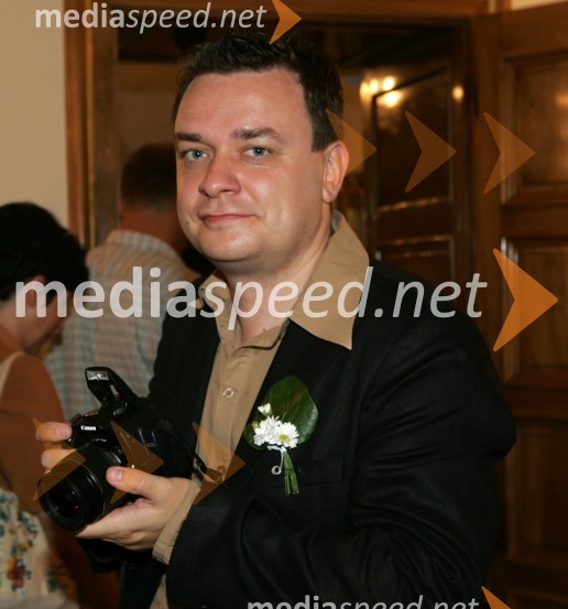 Sašo Papp, jutranji moderator Radia CenterAnita Valher in Tomaž Mlakar - poroka