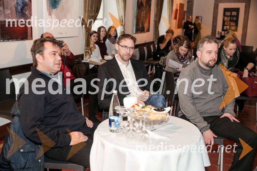  Matjaž Vlašič, glasbenik;  Gorazd Slak, izvršni producent muzikala Cvetje v jeseni;  Janez Usenik, stand up komik, novinarMuzikal Cvetje v jeseni bo doživel 100. ponovitev