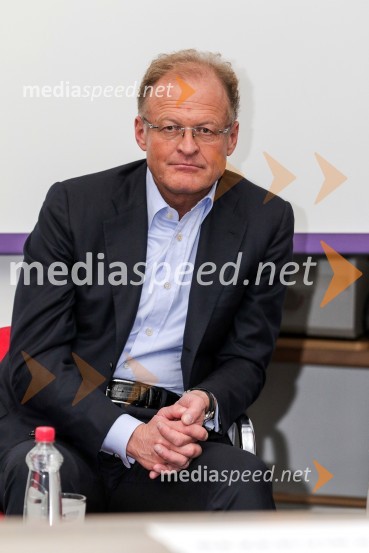  Janez  Škrabec, direktor Riko d.o.o., predsednik Slovensko-ruskega poslovnega sveta, predsednik Lions kluba Ljubljana IliriaSlovenski poslovni voditelji v svetu, Alumni dogodek