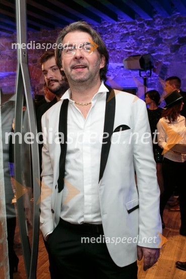  Robert Pešut - Magnifico, glasbenikZabava Planet TV, predstavitev nove pomladanske programske sheme in oddaje Bilo je nekoč
