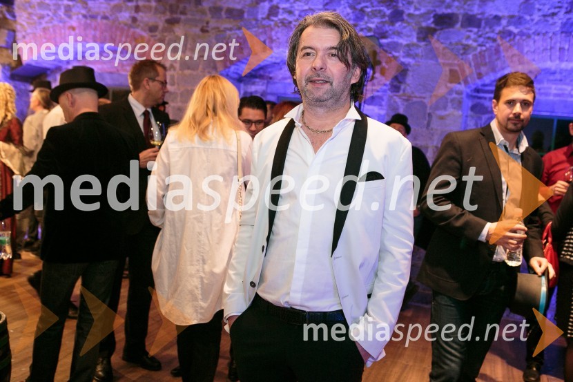  Robert Pešut - Magnifico, glasbenikZabava Planet TV, predstavitev nove pomladanske programske sheme in oddaje Bilo je nekoč