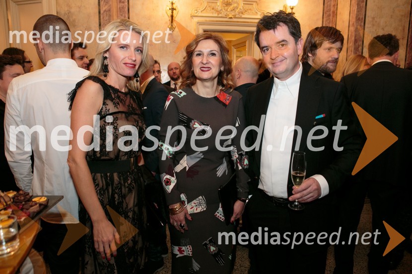  Anita Kolbl;  ... ;  ... Outstanding 2015, podelitev nagrad