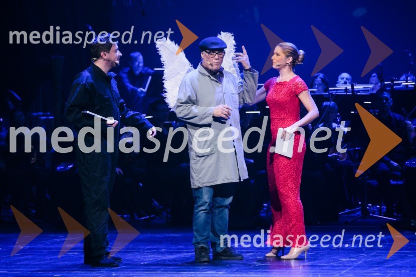  Tin Vodopivec, stand up komik;  Boris Kobal, igralec;  Bernarda Žarn, voditeljicaOutstanding 2015, podelitev nagrad