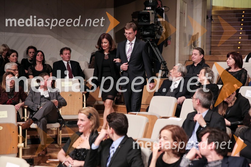  Vesna Arnšek; prof. dr. Miro Cerar, predsednik vlade Republike SlovenijeDržavna proslava ob slovenskem kulturnem prazniku in podelitev Prešernovih nagrad