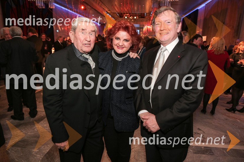  Jurij  Souček, igralec;  Milena  Morača, operna pevka;  Uroš  Lajovic, dirigent Orkestra Slovenske filharmonijeDržavna proslava ob slovenskem kulturnem prazniku in podelitev Prešernovih nagrad