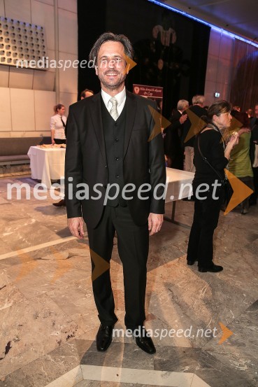 Državna proslava ob slovenskem kulturnem prazniku in podelitev Prešernovih nagrad