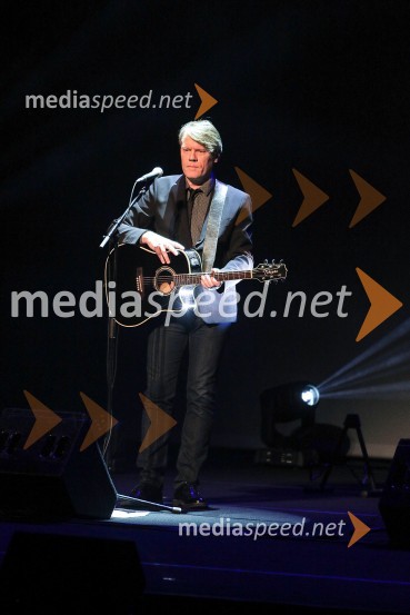  Cris Eckman, glasbenikDržavna proslava ob slovenskem kulturnem prazniku in podelitev Prešernovih nagrad