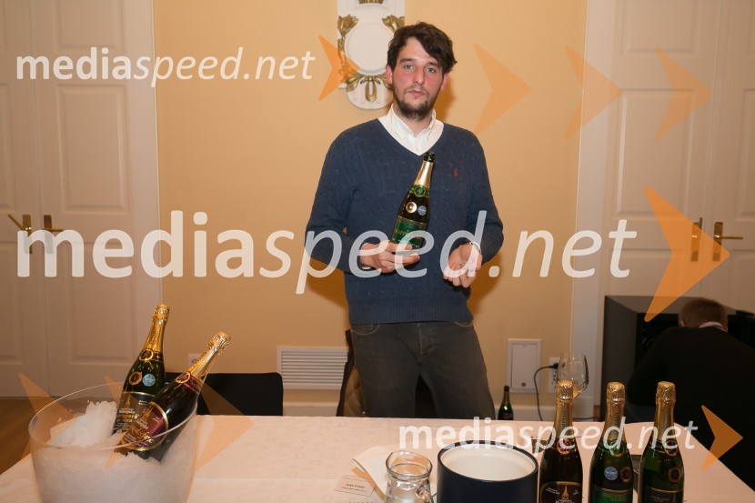 3. Salon penečih vin