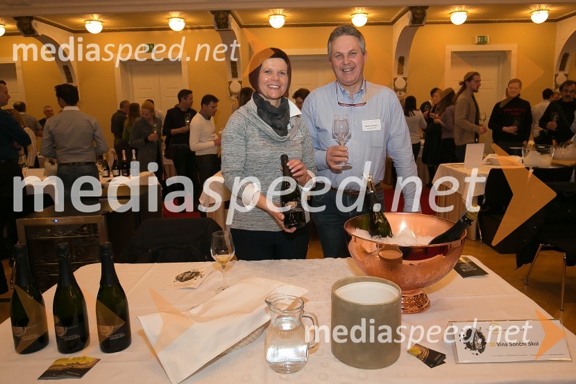 3. Salon penečih vin