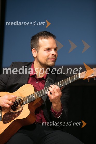 3. Salon penečih vin