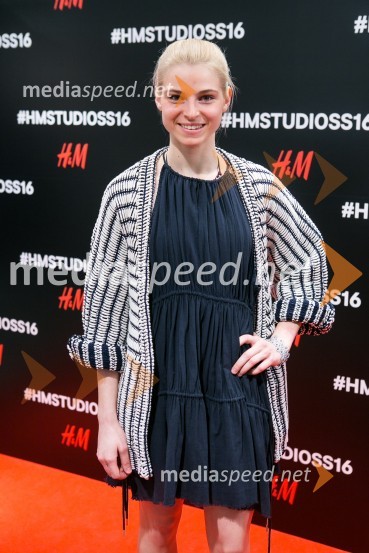  Špela Rogelj, smučarska skakalkaH&M studio S/S 2016, predstavitev kolekcije z znanimi Slovenci