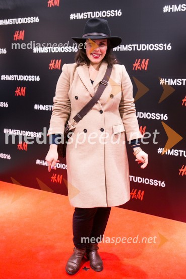 Ana Maria Mitić, stand up komičarkaH&M studio S/S 2016, predstavitev kolekcije z znanimi Slovenci
